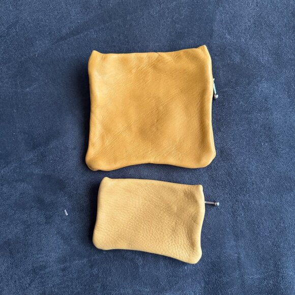 Manitobah Mukluks Yellow Leather Zippered Coin Pouch Set - Picture 2 of 4